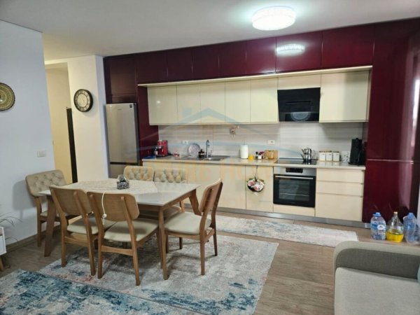 Gjiri Lalezit | Hamallaj, shitet apartament+verande | Penthouse 2+1 Kati 0, 410 m² 350.000 € (Gjiri Lalzit , san pietro)