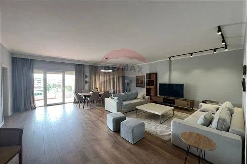 Tirane, jepet me qera apartament 2+1+Ballkon Kati 6, 135 m² 900 € (donbosko)