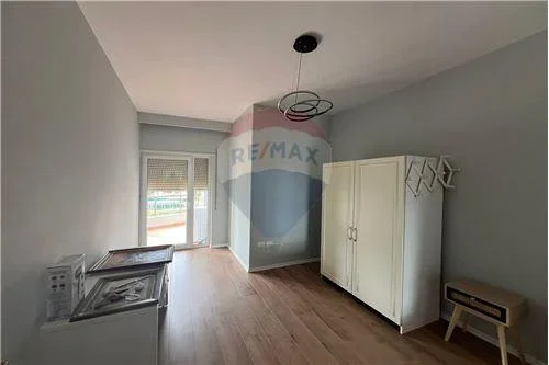 Tirane, jepet me qera apartament 2+1+Ballkon Kati 6, 135 m² 900 € (donbosko)