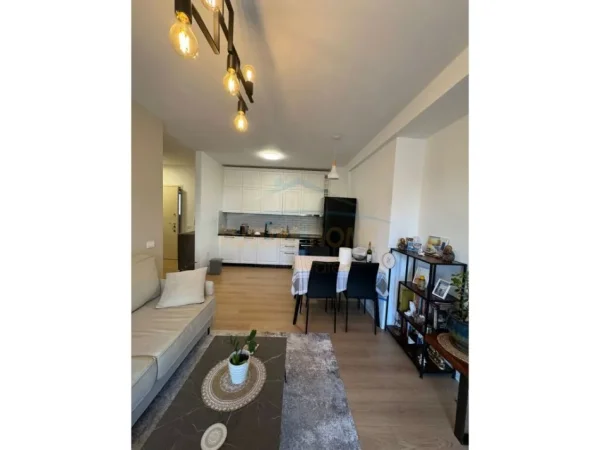 Tirane, shitet apartament 1+1+Ballkon Kati 1, 71 m² (Rezidenca Platea)