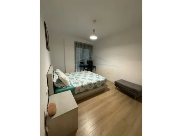Tirane, shitet apartament 1+1+Ballkon Kati 1, 71 m² (Rezidenca Platea)
