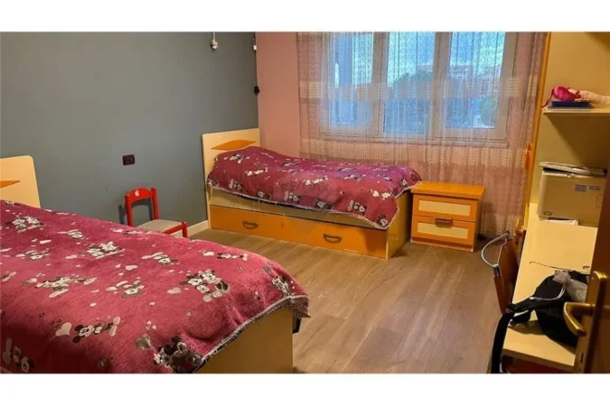 Tirane, jepet me qera 1+1+Ballkon Kati 2, 115 m² 750 € (Don Bosko)