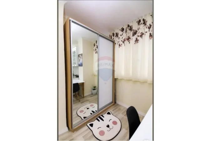 Tirane, jap me qera 1+1 Kati 3, 500 m² 500 € (RRUGA DURRSIT)