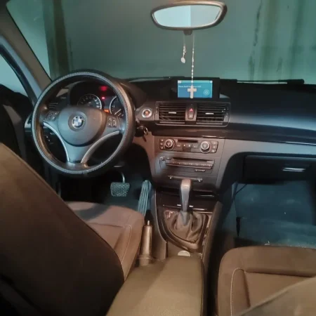 Tirane, shes  Bmw seria1 Nafte, kambio automat , 198.000 km , 4.300 € i diskutueshem