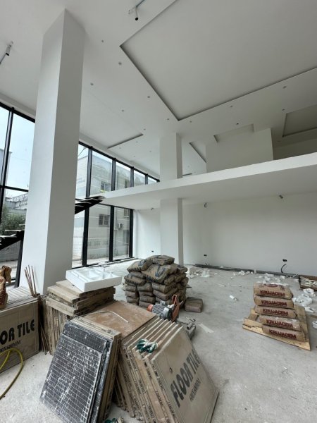Tirane, jepet me qera ambjent biznesi Kati 0, 450 m² 6.750 € (Rruga Jordan Misja) TT 1233
