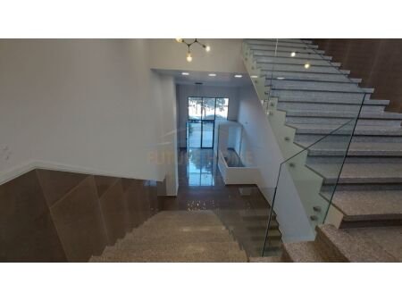 Tirane, shitet ambjent biznesi Kati 1, 42 m² 127.000 € (Rruga Kongresi Manastirit, Kompleksi ASL, Tirane, AREA43084)