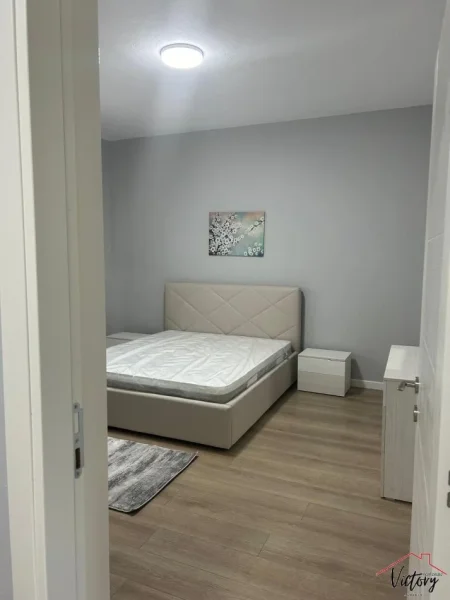 Tirane, jepet me qera apartament 2+1 Kati 2, 80 m² 450 € (Shkoze)