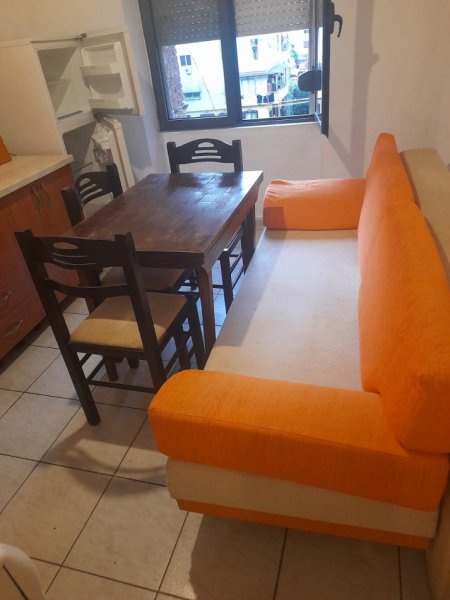 Tirane, shes apartament 1+1 Kati 4, 50 m² 150.000 € (Shallvaret)