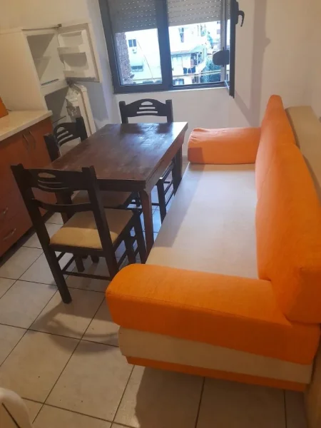Tirane, shes apartament 1+1 Kati 4, 50 m² 150.000 € (Shallvaret)