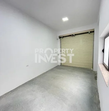 Tirane, jepet me qera ambjent biznesi Kati 2, 147 m² 1.500 € (Rruga e Durresit)
