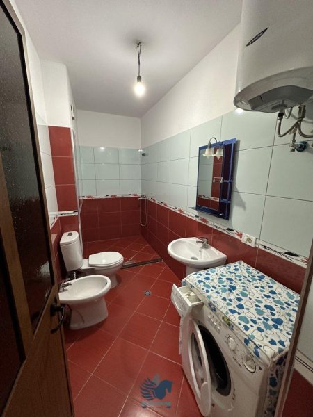Jepet Me Qera Apartament 2+1 Ne Astir [ID P02149]