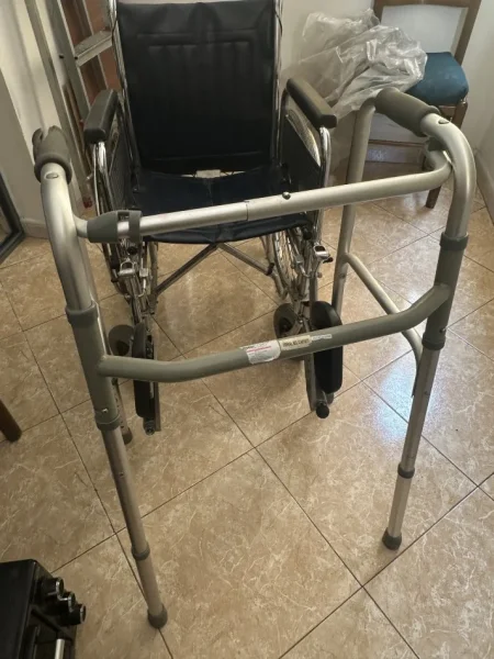 Tirane, shes mjete invalidi 1.152 €