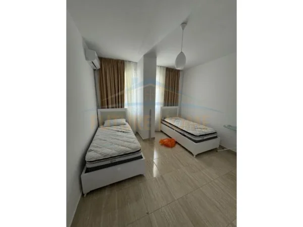 Tirane, jepet me qera apartament 2+1 Kati 9, 98 m² 500 € (Unaza e Re, Astir)