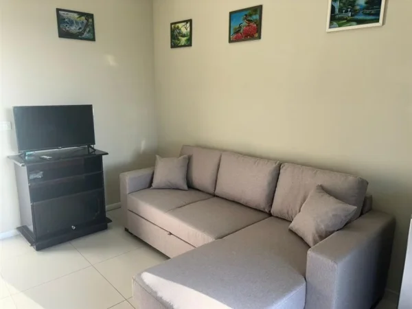 Vlore - Lungomare - Uji i Ftohte, shitet apartament 1+1 Kati 4, 32 m² 70.000 € (Plazhi Ri)