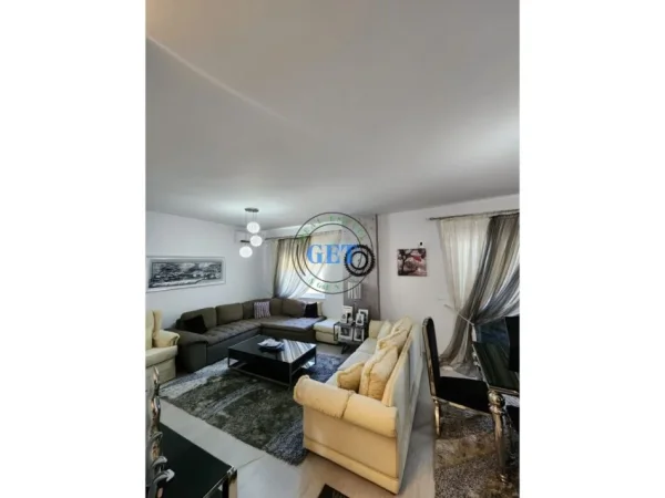 Durres, shitet apartament 2+1+Ballkon Kati 3, 120 m² 120.000 € (Shkembi i Kavajes)