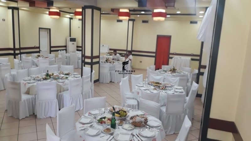 Tirane, jepet me qera bar-resorant Kati 0, 250 m² 2.500 € (RRUGA JORDAN MISJA)