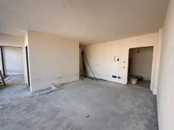 Tirane, shitet apartament 2+1+Ballkon Kati 6, 86 m² 145.000 € (rruga e dibres)