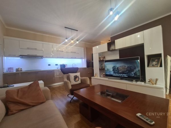 Tirane, shes apartament 1+1 Kati 2, 71 m² 140.000 € 