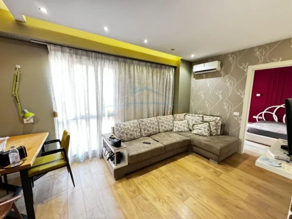Tirane, shitet apartament 1+1+post parkimi Kati 1, 75 m² 230.000 € (Delijorgji)