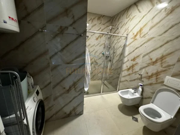Tirane, shitet apartament 1+1+post parkimi Kati 1, 75 m² 230.000 € (Delijorgji)