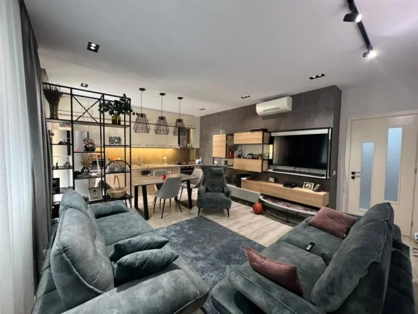Tirane, shitet apartament 2+1+Aneks+Ballkon Kati 1, 126 m² 290.000 € (Hamdi Sina)