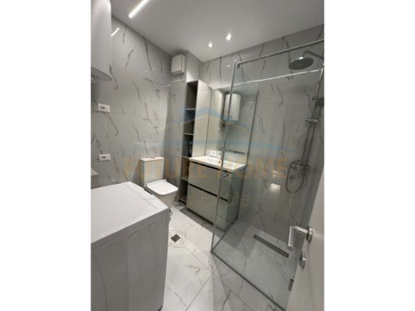 Tirane, shitet apartament 2+1 Kati 5, 77 m² 142.000 € (Laprake)