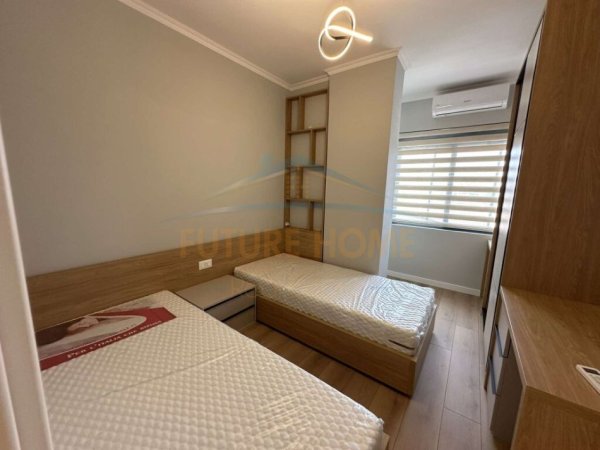 Tirane, shitet apartament 2+1 Kati 5, 77 m² 142.000 € (Laprake)