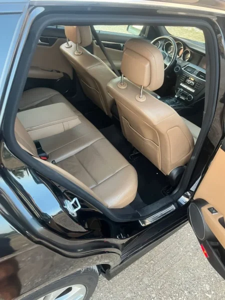 Kurbin, shitet me portobagazh Mercedes-Benz C250 4matic Nafte, e zeze automatik Kondicioner 7500€