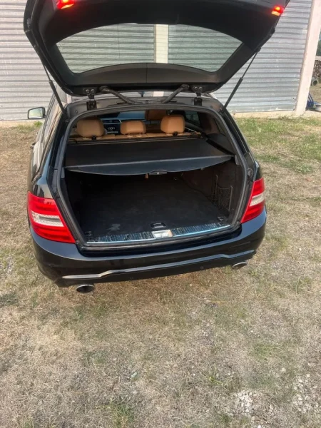 Kurbin, shitet me portobagazh Mercedes-Benz C250 4matic Nafte, e zeze automatik Kondicioner 7500€