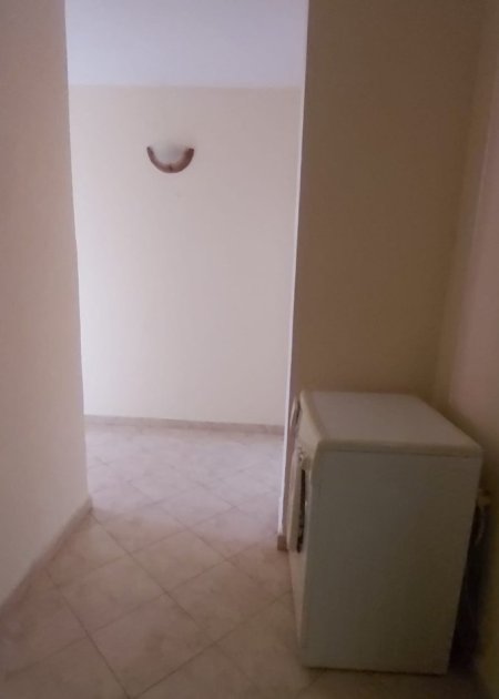 Durres, jepet me qera apartament 2+1+Ballkon Kati 3, 100 m² (Ne qender te Durresit)