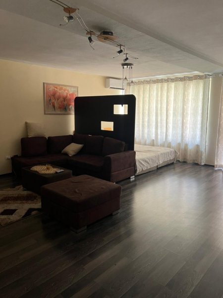 Tirane, jepet me qera Vile 3 Katshe Kati 2, 170 m² 600 € (Breyli)