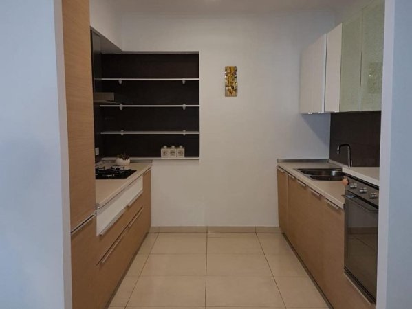 Tirane, jepet me qera apartament 2+1+Aneks+Ballkon Kati 3, 127 m² 800 € (Bogdanet)