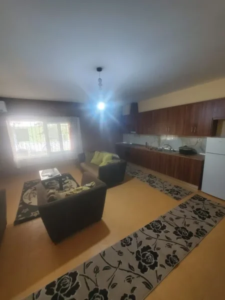 Tirane, jepet me qera apartament 2+1 Kati 1, 110 m² 420 € (rruga bill klinton)