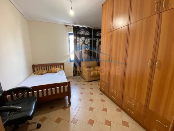 Tirane, shitet apartament 2+1+Post Parkimi Kati 5, 93 m² 280.000 € (Garda)