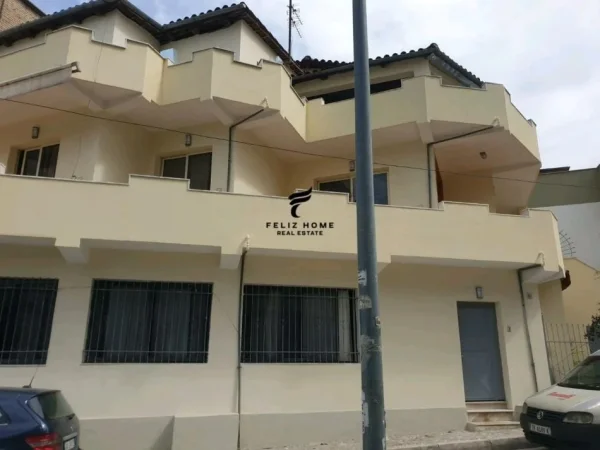 Tirane, shitet Vile 3 Katshe Kati 3, 370 m² 350.000 € (ALLIAS)