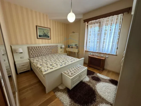 Tirane, shitet Penthouse 4+1+Ballkon Kati 6, 241 m² 570.000 € (Kodra E Diellit)