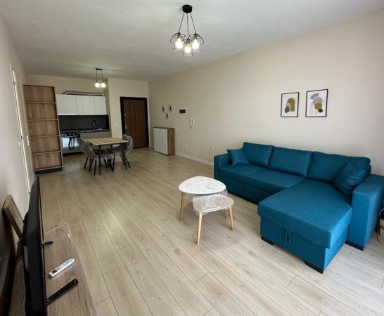 Tirane, jepet me qera apartament 2+1 Kati 8, 103 m² 550 € (Fusha e Aviacionit)