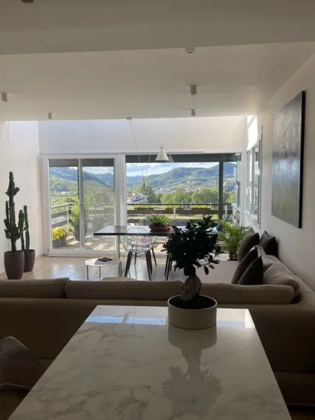 Tirane, jepet me qera apartament 2+1 Kati 3, 130 m² 1.400 € (Residenca Long Hill, Lunder)