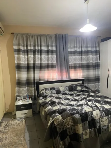 Tirane, jepet me qera Vile 3 Katshe , 510 m² 1.300 € (Fresku)