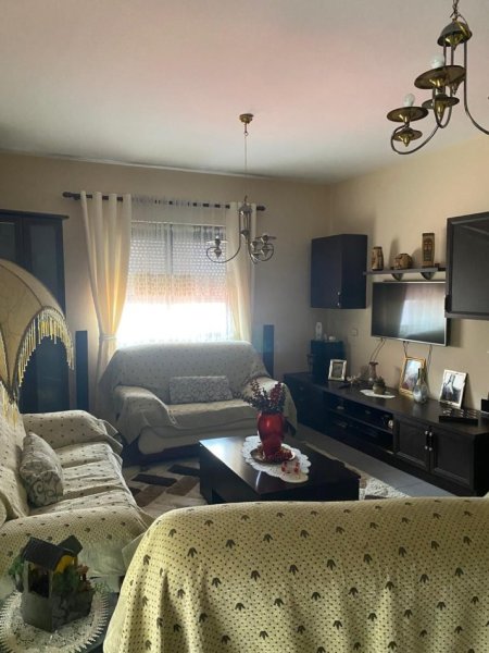 Tirane, jepet me qera Vile 3 Katshe , 510 m² 1.600 € (Fresku)
