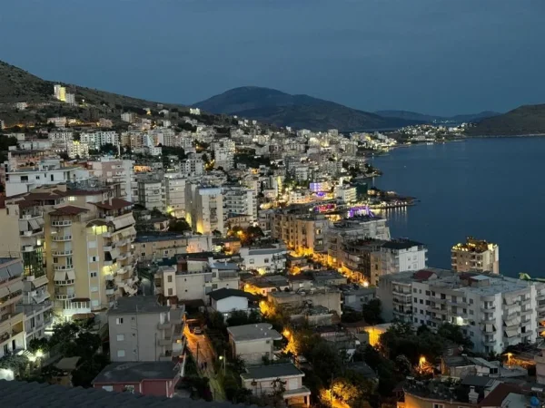 Sarande, shitet apartament 3+1 Kati 7, 178 m² 250.000 € (Sarande)