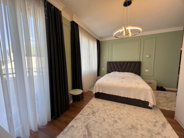 Tirane, jepet me qera apartament 2+1 Kati 5, 110 m² 730 € (Liqeni i Thate)