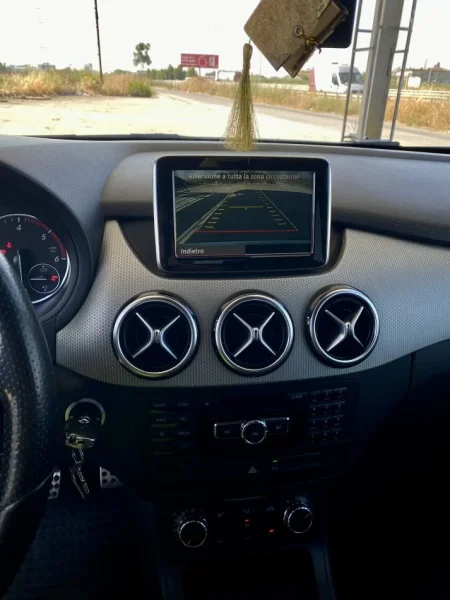 Kavaje, shes makine Mercedes benz b class 1.8 premium 2013 Nafte, e bardhë manuale Kondicioner 189.006 km 8.700 €