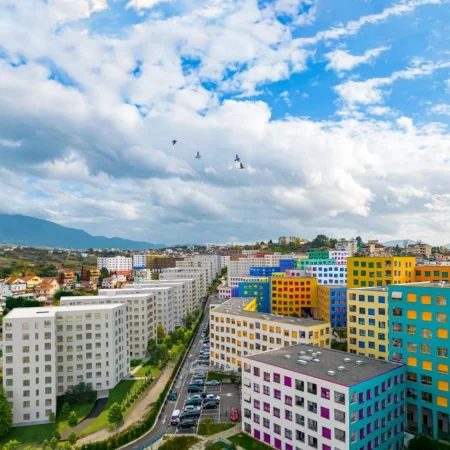 Tirane, shes apartament 1+1+Ballkon Kati 4, 48 m² 63.000 € 