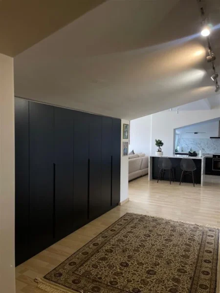Tirane, jepet me qera apartament 2+1 Kati 3, 130 m² 1.400 € (Residenca Long Hill, Teg)