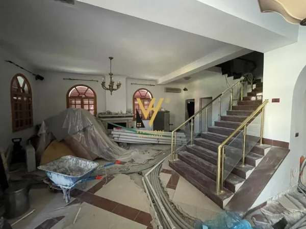 Tirane, jepet me qera Vile 2 Katshe Kati 0, 1.150 m² 6.000 € (SELITE)