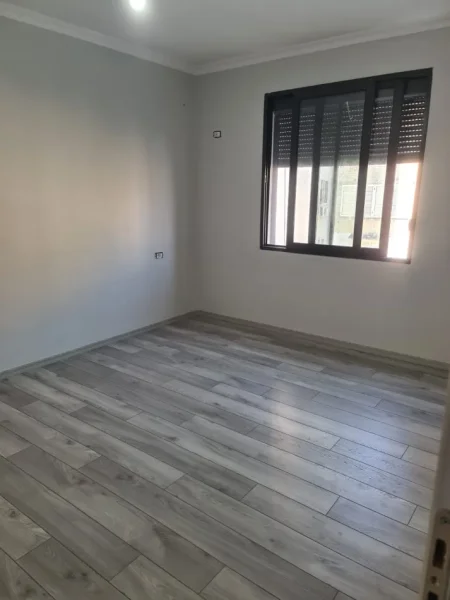 Tirane, shitet apartament 1+1 Kati 3, 75 m² 128.000 € (21 dhjetori)