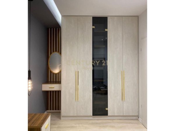 Tirane, jepet me qera apartament 3+1+Aneks+Ballkon Kati 3, 82 m² 750 € (RRUGA FORTUZI)
