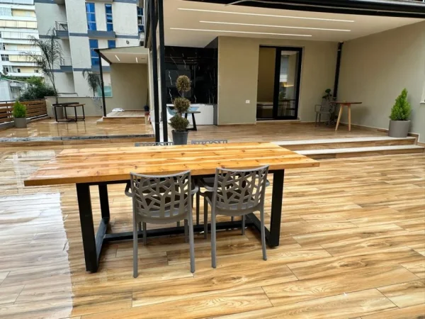 REZERVO PRONEN VETEM ME 500€! Vlore, shitet apartament 1+1+Ballkon , 200 m² 165.000 € (VLORE SKELE)