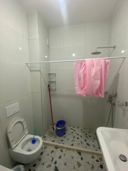Tirane, jepet me qera apartament 2+1 Kati 3, 80 m² 400 € (Ali Demi)